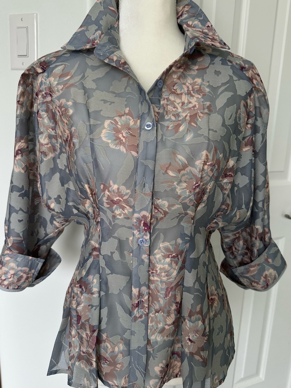 Gracia Gray Floral Button-Down Blouse with Soft Pink Blooms. Fitted at Waist.